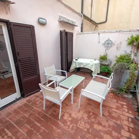 Loft With Terrace In The Centre * Palermo