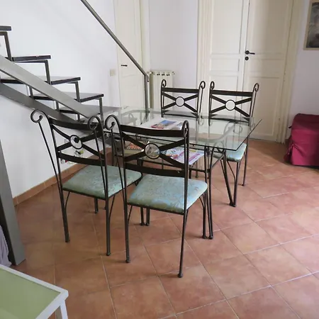 Loft With Terrace In The Centre شقة باليرمو