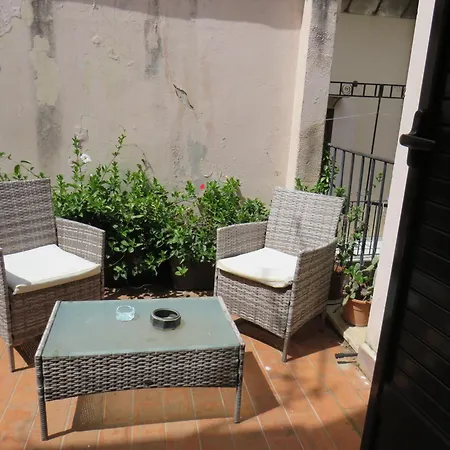 Loft With Terrace In The Centre شقة *